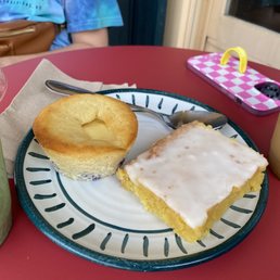 Blueberry cream cheese muffin (left) and Argentinian Limonese (right) Blueberry cream cheese muffin (left) and Argentinian Limonese (right)
