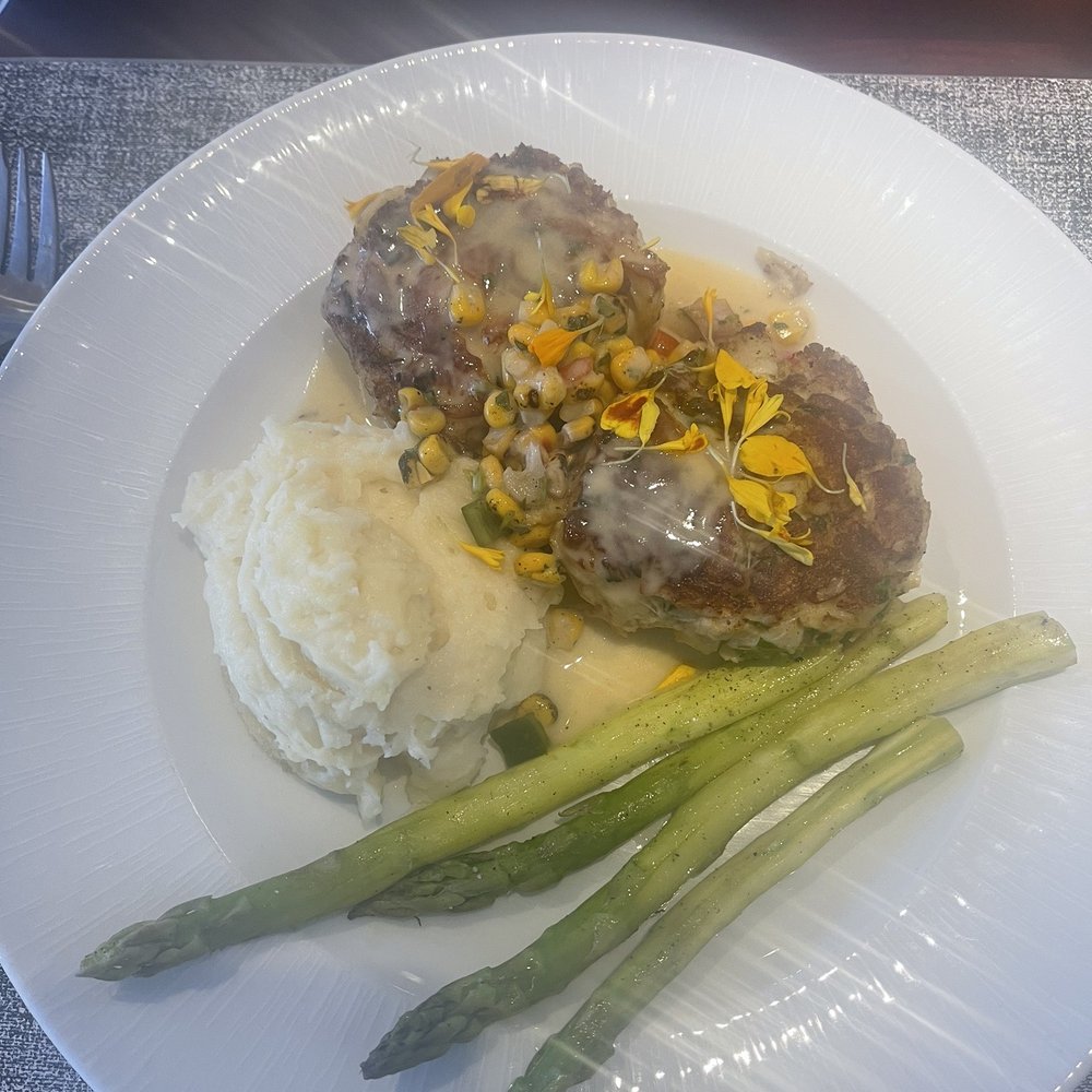 Harpers Waterfront - Seafood Near Me - Edgewater, Maryland