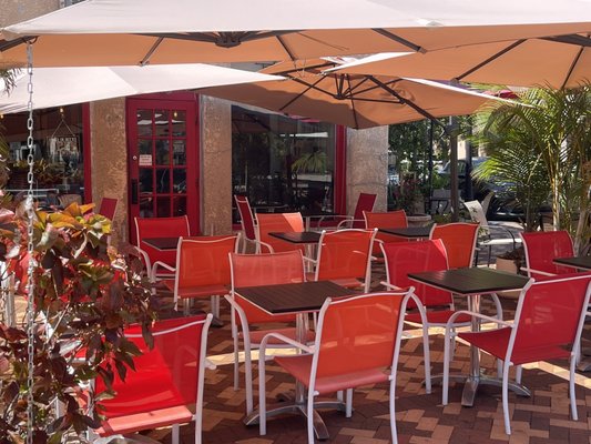 The Fountain Kitchen & Wine Bar by null