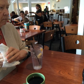 Cottage Cafe - With the Warden for lunch - American Near Me - Bethany Beach, Delaware