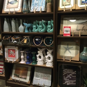 Kirkland's - Lots of "sea" accessories - Home Decor Near Me - Wilmington, North Carolina