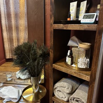 Essential Elements Spa - Day Spas Near Me - McKinleyville, California