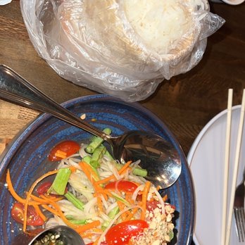 Le Thai - Sticky Rice and Papaya Salad (Sum Tum) - Thai Near Me - Las Vegas, Nevada Le Thai - Sticky Rice and Papaya Salad (Sum Tum) - Thai Near Me - Las Vegas, Nevada