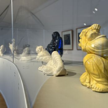 Paula-Modersohn-Becker Museum - Exponate von Bernhard Hoetger, der auch für die Architektur verantwortlich zeichnet - Museums Near Me - Bremen, HB