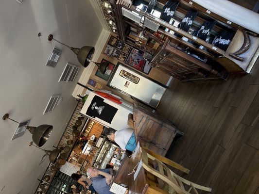 Andreoli Italian Grocer by null