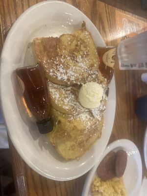 Cracker Barrel Old Country Store by null