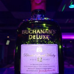 Blue Moon Restaurant & Bar