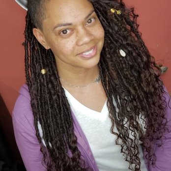 Glamour queen hair - Hair Stylists Near Me - Brooklyn, New York
