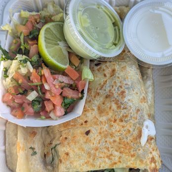 Tacos La Morenita - Super quesadilla asada w/ pico de gallo, guacamole and cream. Yummeh. :0) - Food Trucks Near Me - San Jose, California