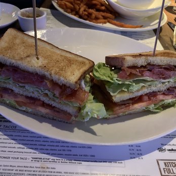 Yard House - BLT - New American Near Me - New York, New York