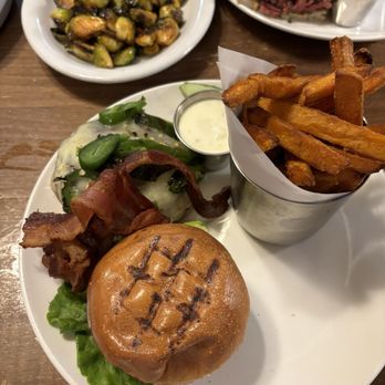 Friedman's - Friedman 's Burger, Sweet Potato Fries - Breakfast & Brunch Near Me - New York, New York Friedman's - Friedman 's Burger, Sweet Potato Fries - Breakfast & Brunch Near Me - New York, New York