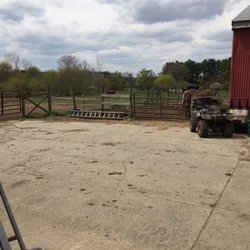 Horse' N Around Stables
