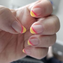 user provided Oscar Nail Bar photo