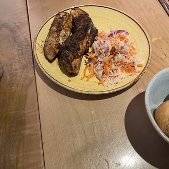 Chubby's Jamaican Kitchen - Small Jerk chicken with slaw! - Caribbean Near Me - Toronto, Ontario