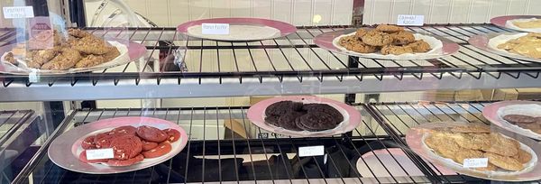 Absolutely Edible Cakes & Catering by null