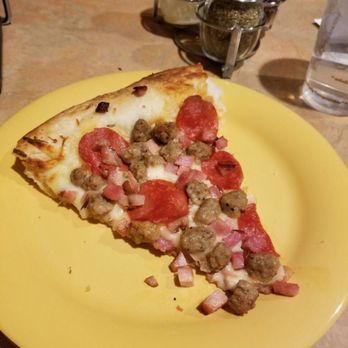 Maswik Pizza Pub - Pizza Near Me - Grand Canyon, Arizona