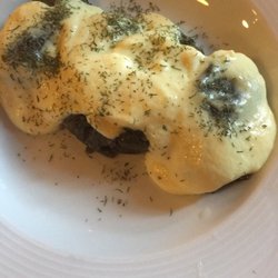 Kreta - Dolma with holandés sauce.