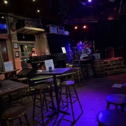 Pete's Dueling Piano Bar
