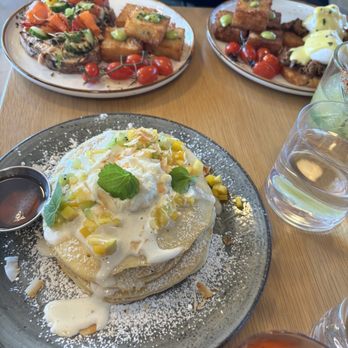 Kost - Buttermilk count pancake - American Near Me - Toronto, Ontario Kost - Buttermilk count pancake - American Near Me - Toronto, Ontario