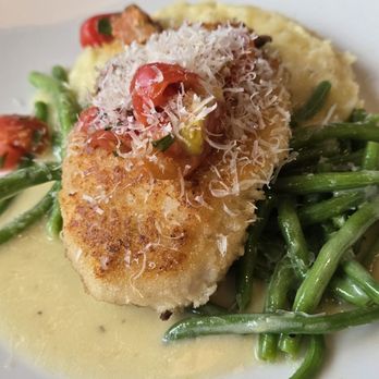 Cooper's Hawk Winery & Restaurant - Wine Bars Near Me - Avondale, Arizona