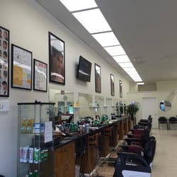 D & L Barber Shop