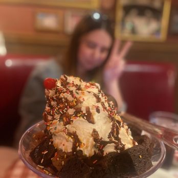 Buca di Beppo Italian Restaurant - Colossal Brownie Sundae - Italian Near Me - Claremont, California