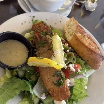 L'orange Cafe - Salmon Greek way salad - Cafes Near Me - Orange, California