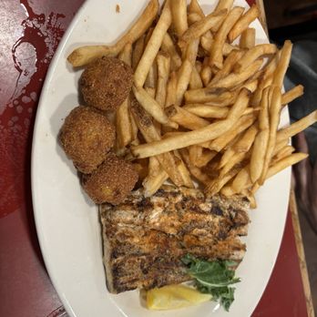 Blue Ridge Seafood Restaurant - Seafood Near Me - Gainesville, Virginia Blue Ridge Seafood Restaurant - Seafood Near Me - Gainesville, Virginia