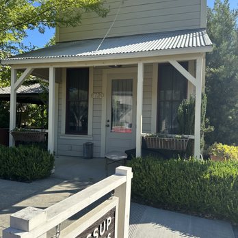 Jessup Cellars - Wine Tasting Room Near Me - Yountville, California Jessup Cellars - Wine Tasting Room Near Me - Yountville, California