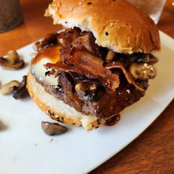 Barney's Gourmet Hamburgers - Voodoo Burger