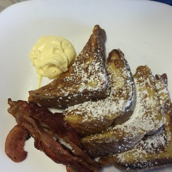 Harry's Café - french toast with bacon - Breakfast & Brunch Near Me - Honolulu, Hawaii Harry's Café - french toast with bacon - Breakfast & Brunch Near Me - Honolulu, Hawaii