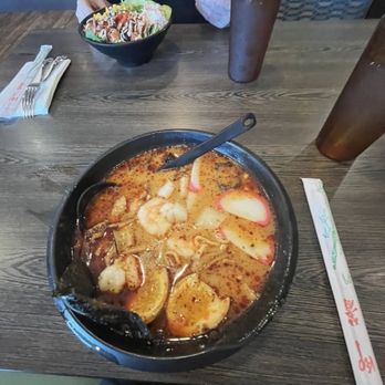 Yummy House - Seafood Ramen, Ahi (Tuna) Poke - Ramen Near Me - Brentwood, California Yummy House - Seafood Ramen, Ahi (Tuna) Poke - Ramen Near Me - Brentwood, California