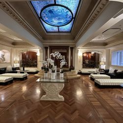 River Palace Hotel