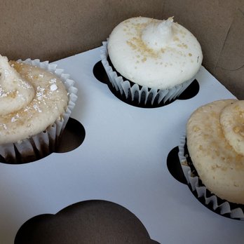 Yummy Cupcakes - Mix of vegan cupcakes ($3.75 each). Liked the peanut butter & French toast ones. Chocolate one had terrible frosting. - Desserts Near Me - Burbank, California Yummy Cupcakes - Mix of vegan cupcakes ($3.75 each). Liked the peanut butter & French toast ones. Chocolate one had terrible frosting. - Desserts Near Me - Burbank, California
