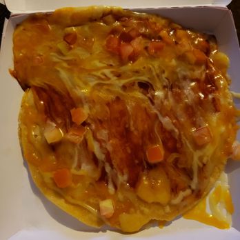 Taco Bell - Mexican pizza, toppings smeared all over the box. We did not shake, squeeze, or dump the bag in any way. - Fast Food Near Me - New Orleans, Louisiana Taco Bell - Mexican pizza, toppings smeared all over the box. We did not shake, squeeze, or dump the bag in any way. - Fast Food Near Me - New Orleans, Louisiana