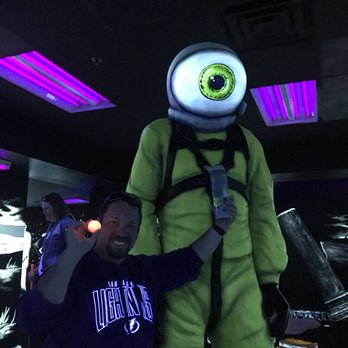 Twilight Zone Mini Golf - Giant tall statue and glow in the dark golf balls - Mini Golf Near Me - Las Vegas, Nevada Twilight Zone Mini Golf - Giant tall statue and glow in the dark golf balls - Mini Golf Near Me - Las Vegas, Nevada