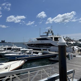 Boston Sail Loft - Harbor- not my yacht - Bars Near Me - Boston, Massachusetts