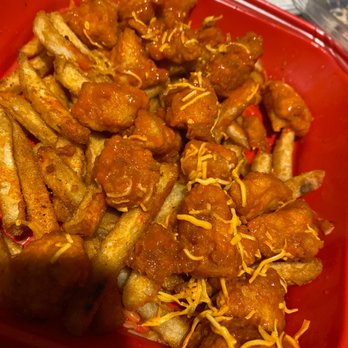The Buffalo Spot - Pico Rivera - Paid $1 for cheddar cheese and they just lightly sprinkled. Not worth $1 - Chicken Wings Near Me - Pico Rivera, California