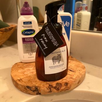 Tiki Botanicals - Pink Peony Foaming Hand Soap - Cosmetics & Beauty Supply Near Me - Columbus, Ohio Tiki Botanicals - Pink Peony Foaming Hand Soap - Cosmetics & Beauty Supply Near Me - Columbus, Ohio