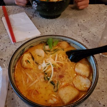 Laut - Ultimate curry laksa - Thai Near Me - New York, New York