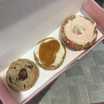 Crumbl - Kendall - Bakeries Near Me - Miami, Florida Crumbl - Kendall - Bakeries Near Me - Miami, Florida