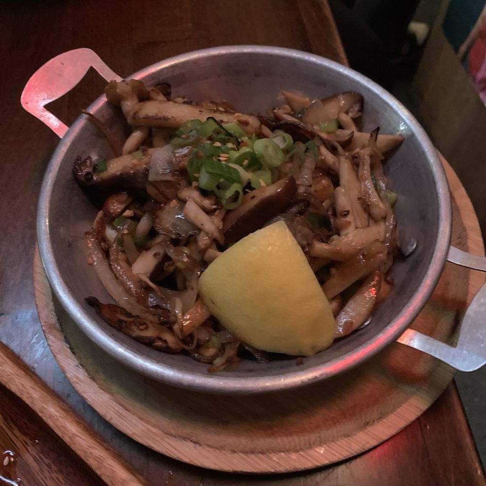 Kinda Izakaya - Grilled butter mushroom hot plate - Tapas/Small Plates Near Me - Berkeley, California Kinda Izakaya - Grilled butter mushroom hot plate - Tapas/Small Plates Near Me - Berkeley, California