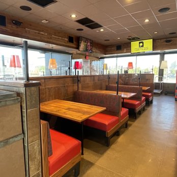 Jaggers - Interior seating - Salad Near Me - Louisville, Kentucky Jaggers - Interior seating - Salad Near Me - Louisville, Kentucky