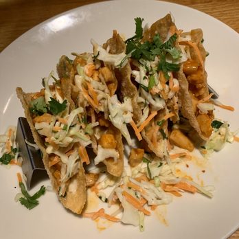 Applebee's Grill + Bar - Chicken Wonton Tacos - Sports Bars Near Me - Bellevue, Washington