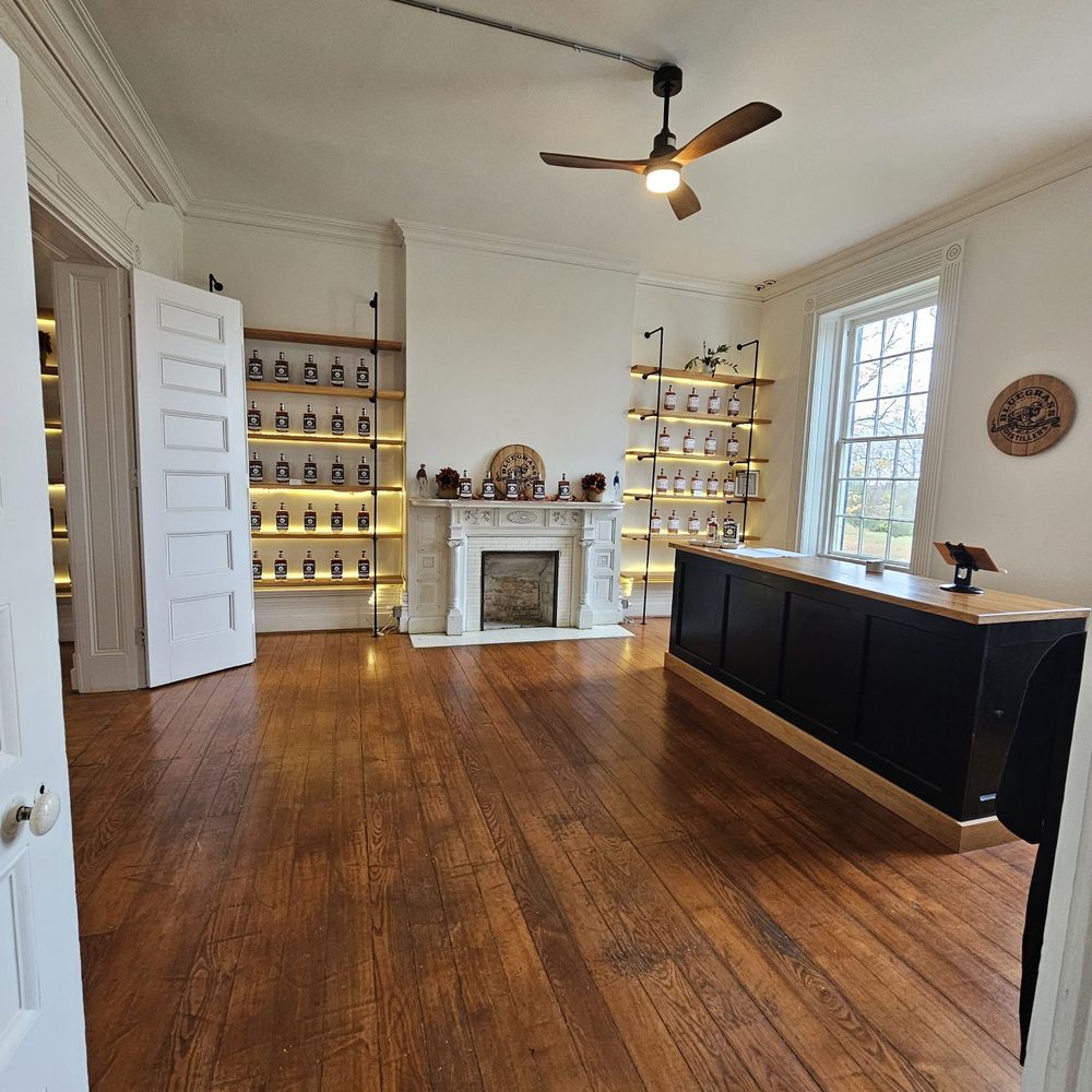 Bluegrass Distillers - Distilleries Near Me - Midway, Kentucky