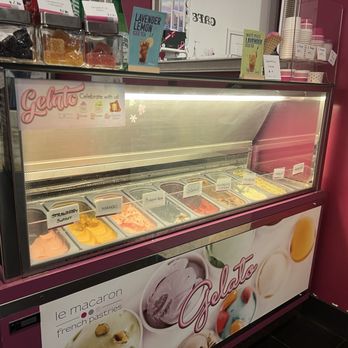 Le Macaron French Pastries - Gelato - Coffee & Tea Near Me - Winter Park, Florida Le Macaron French Pastries - Gelato - Coffee & Tea Near Me - Winter Park, Florida