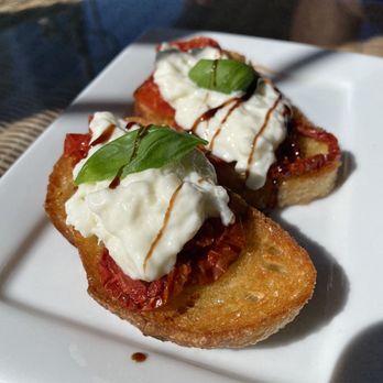 Perch - Appetizer - Lounges Near Me - Los Angeles, California