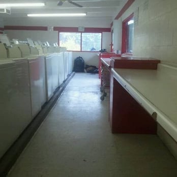 Garberville Laundromat - inside - Laundromat Near Me - Garberville, California Garberville Laundromat - inside - Laundromat Near Me - Garberville, California