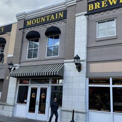 Smoky Mountain Brewery - Outside