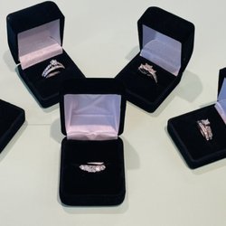 Moore Pawn & Furniture - Woman's rings
